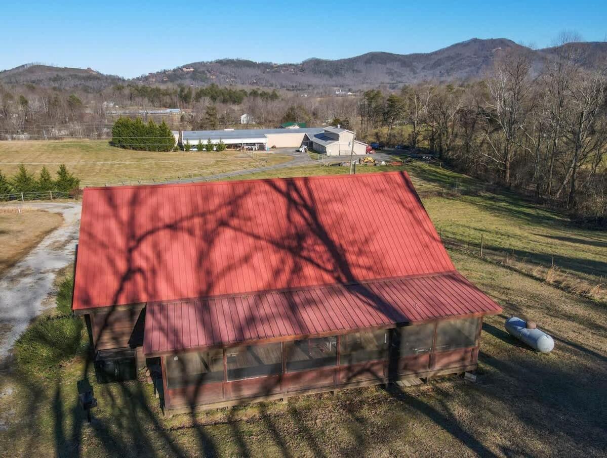 Beautiful View! Log Cabin,Fireplace,Hot Tub,Arcade,Pool,Fishing Sevierville Bagian luar foto