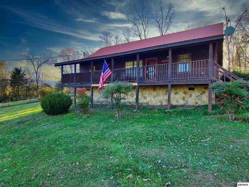 Beautiful View! Log Cabin,Fireplace,Hot Tub,Arcade,Pool,Fishing Sevierville Bagian luar foto
